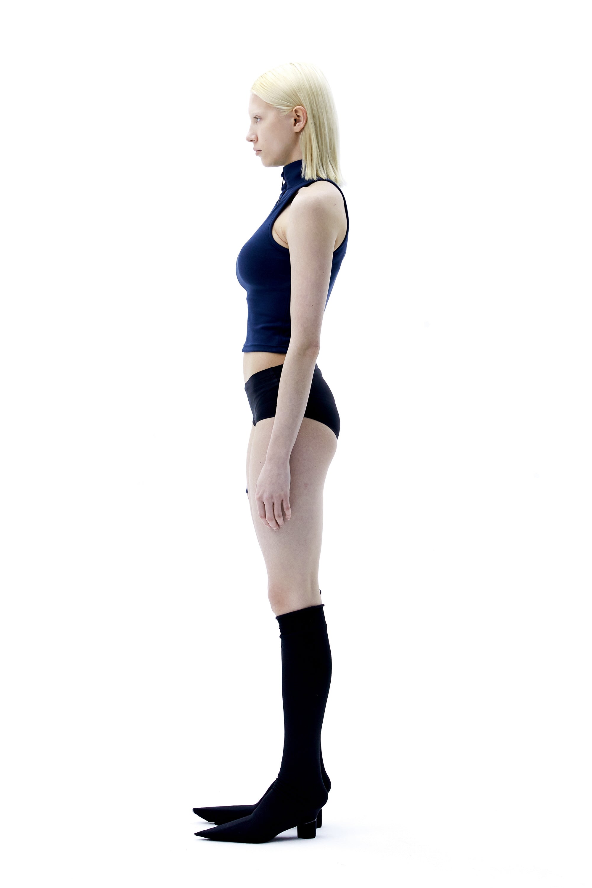 (ARIELLA) Broken Neck Tee-3
