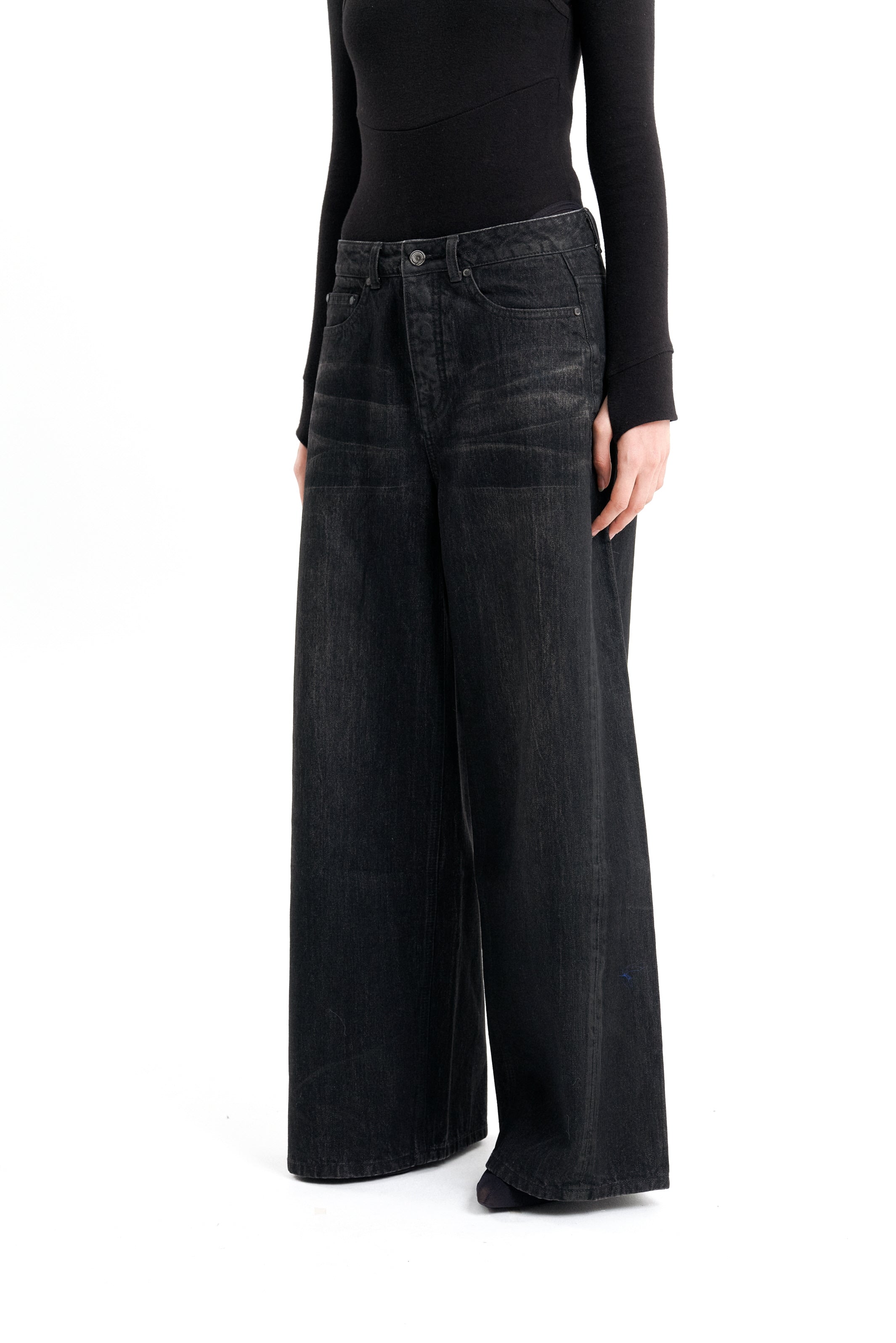 (EMMA) COATED DENIM PANTS-5