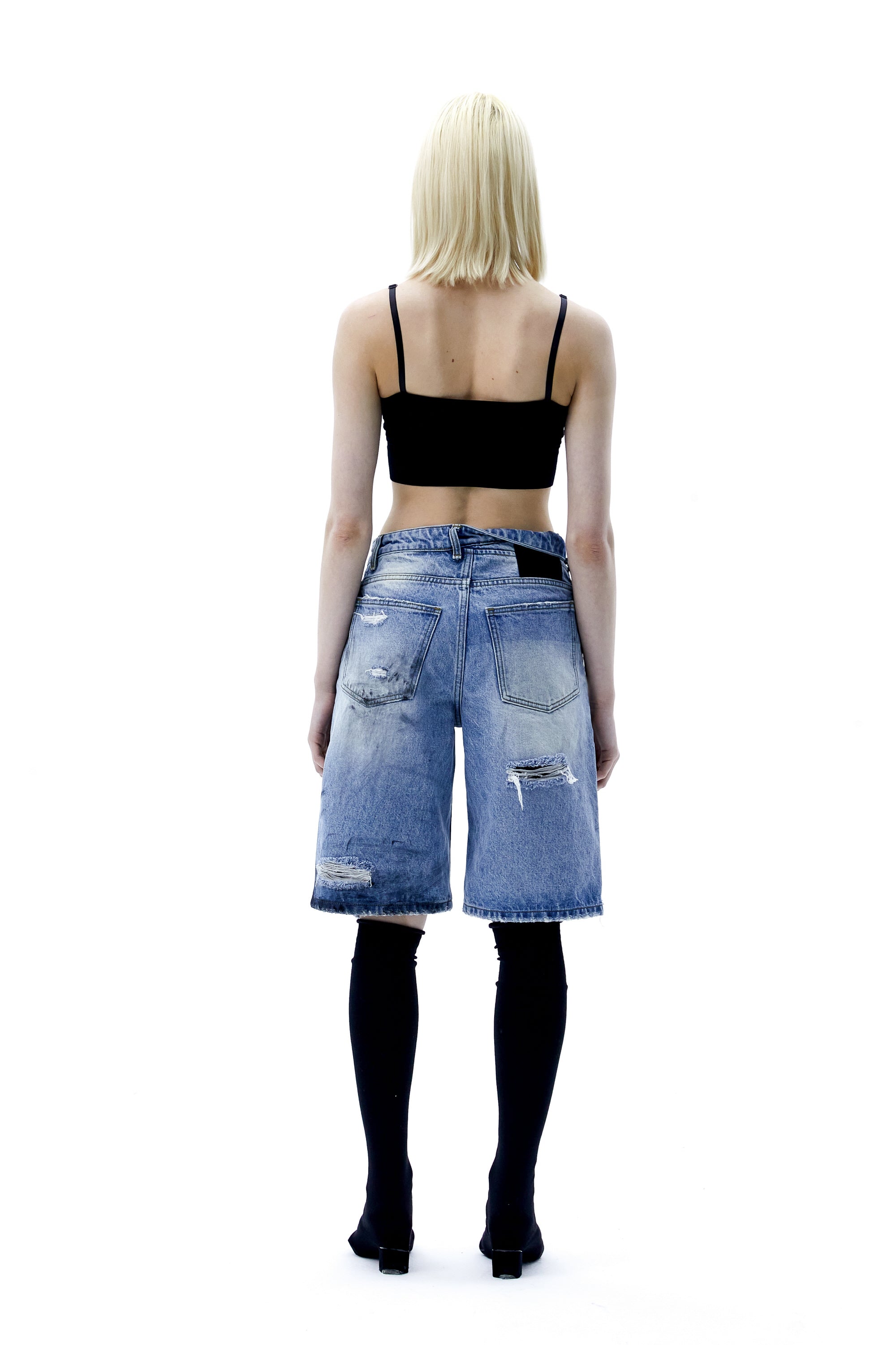 (ARIELLA) Dirty Denim Shorts-4