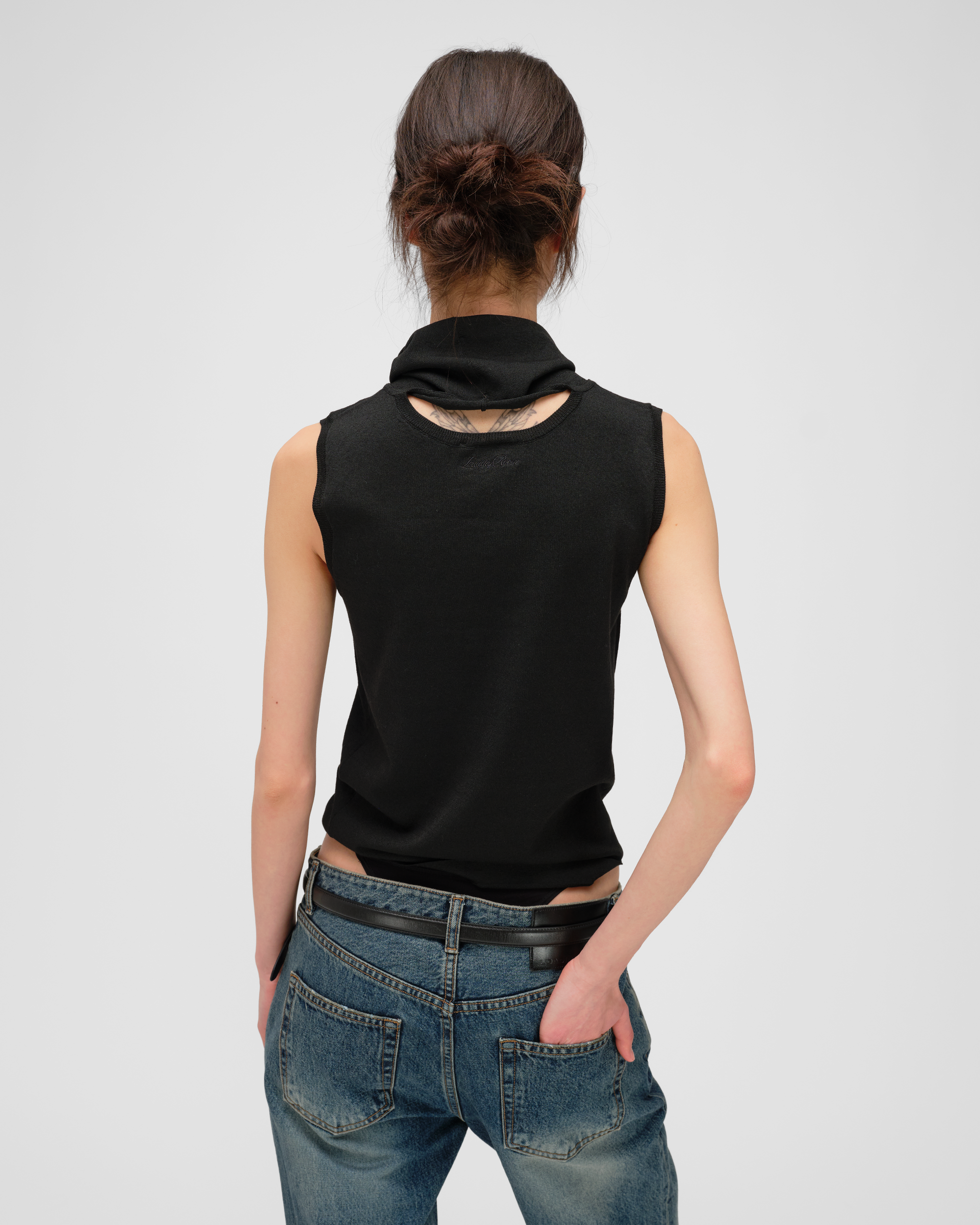 SCARF KNIT TOP