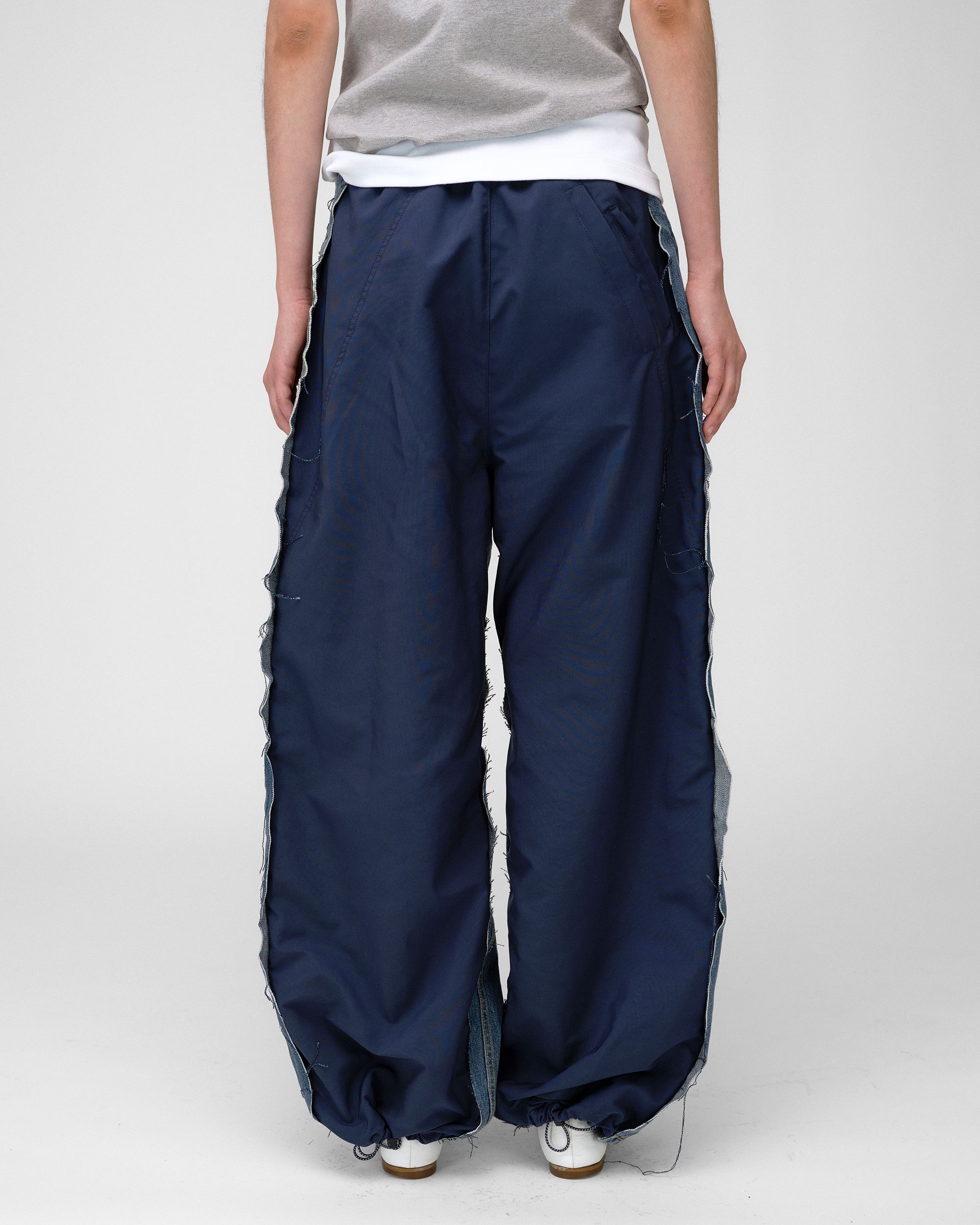 CUT OUT PANTS