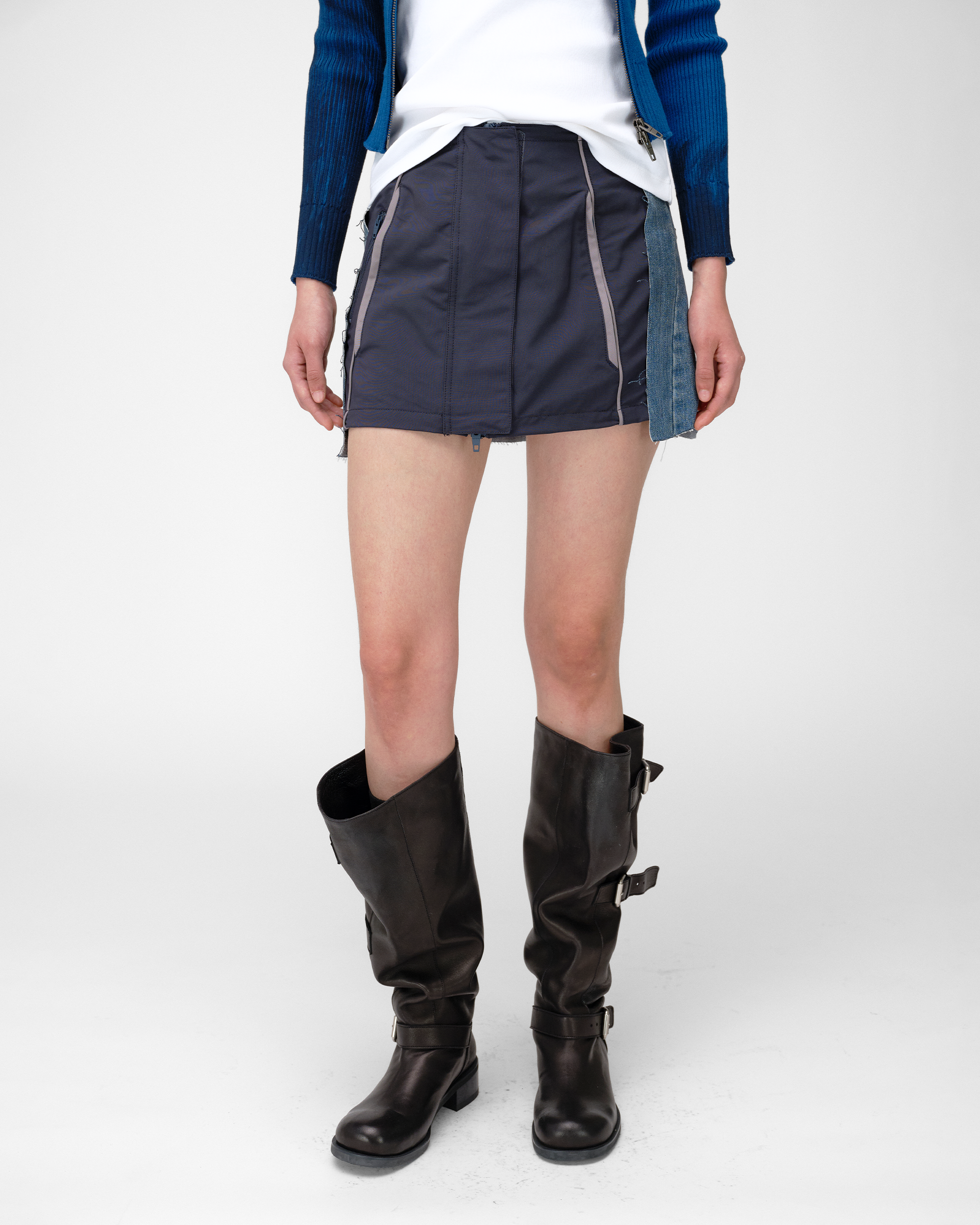 CUT OUT SKIRT